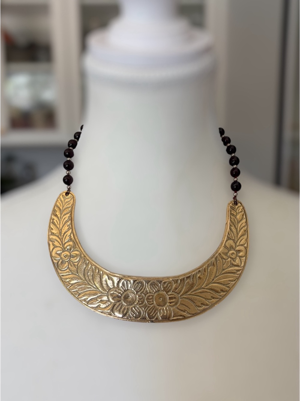 Vintage Accessocraft NYC Bib Etched Floral Gold Crescent Shaped Necklace
